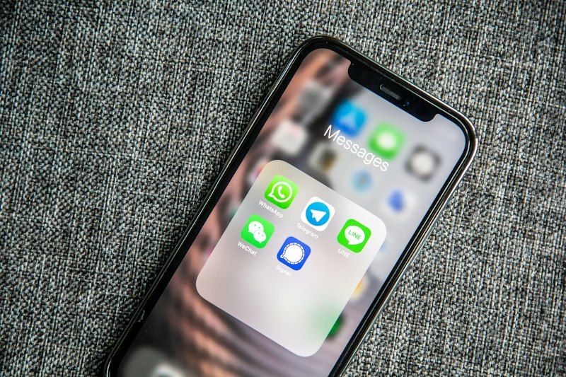 WhatsApp chatbots and automation